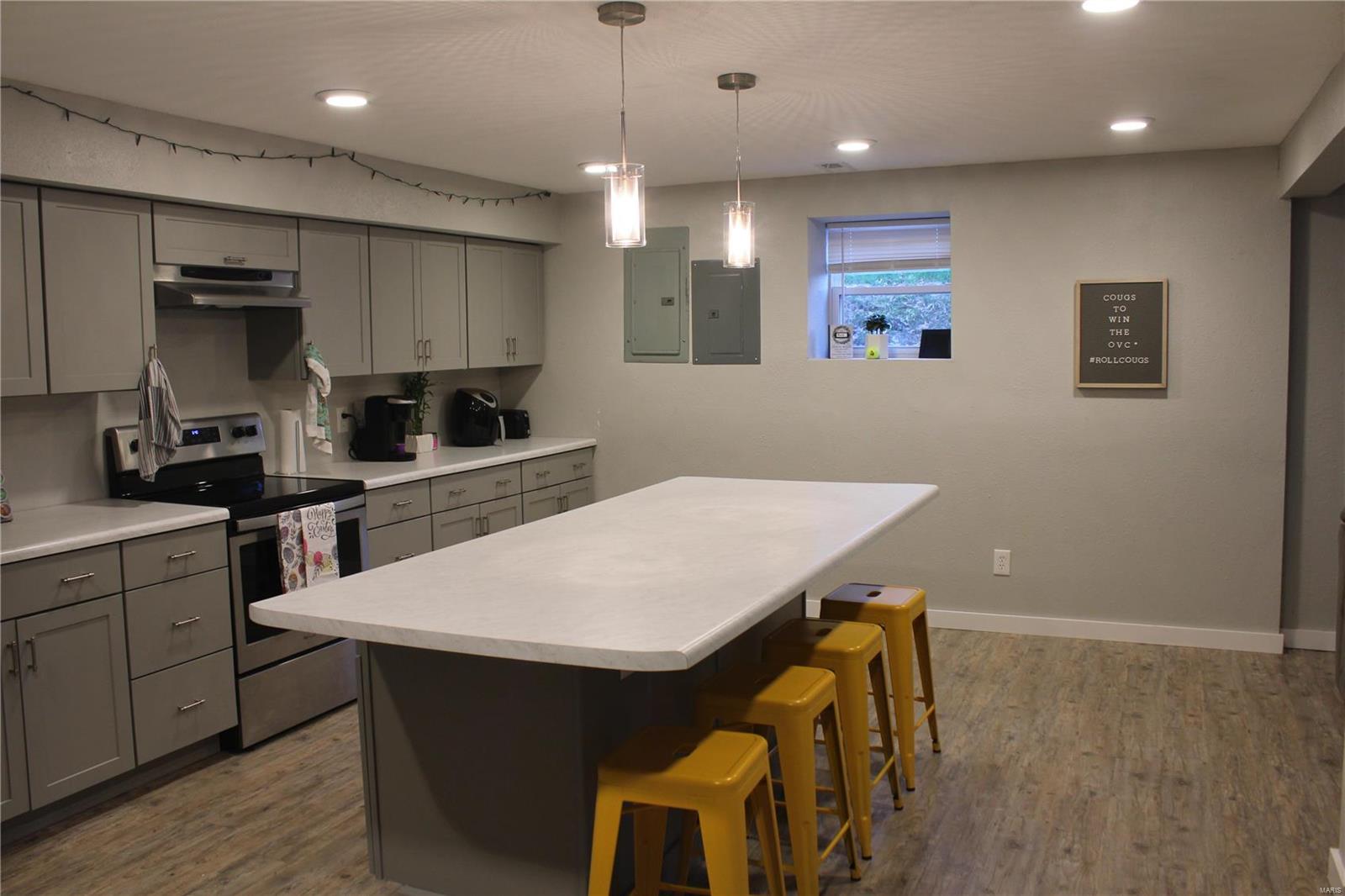 1519 Gerber Road Edwardsville, IL 62025 - Photo 8 of 44 Gallery Image 8