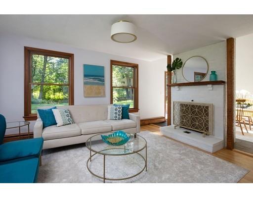 35 Millbrook Road Wayland, MA 01778 - Photo 2 of 13
