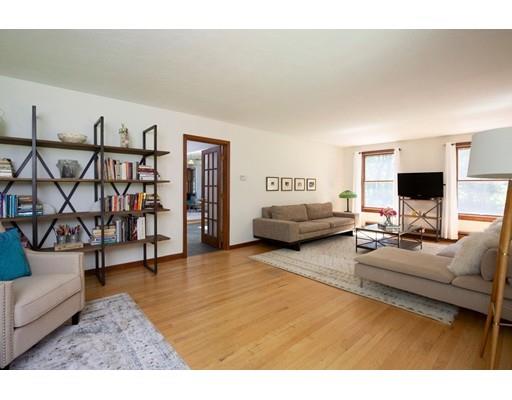 35 Millbrook Road Wayland, MA 01778 - Photo 5 of 13