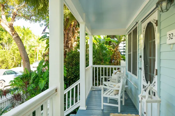 $1,025,000 | 32 Golf Club Drive, Key West, FL 33040