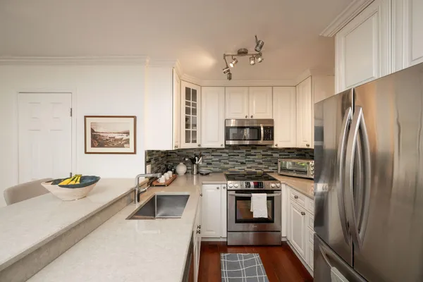 $1,025,000 | 32 Golf Club Drive, Key West, FL 33040