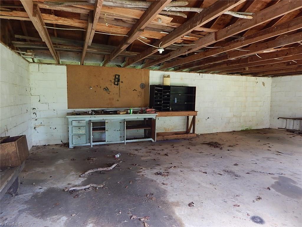 1624 Chestnut Grove Road King, NC 27021 - Photo 13 of 16