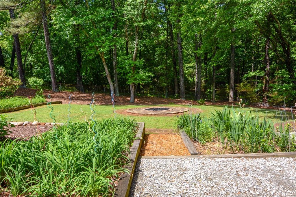 1657 Hewatt Road Southwest Lilburn, GA 30047 - Photo 33 of 40