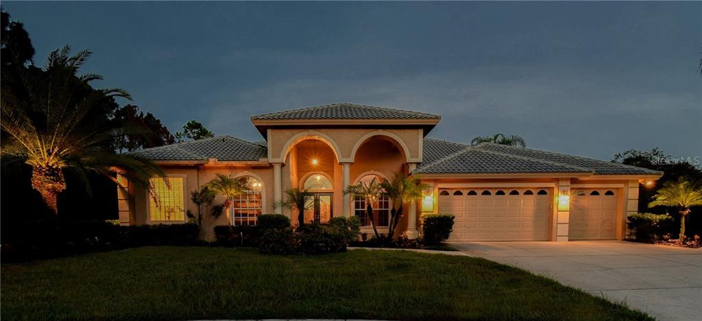 Custom Luxe on Capitol