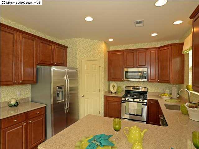 241 Chickadee Court Howell, NJ 07731 - Photo 4 of 18 Additional Photo