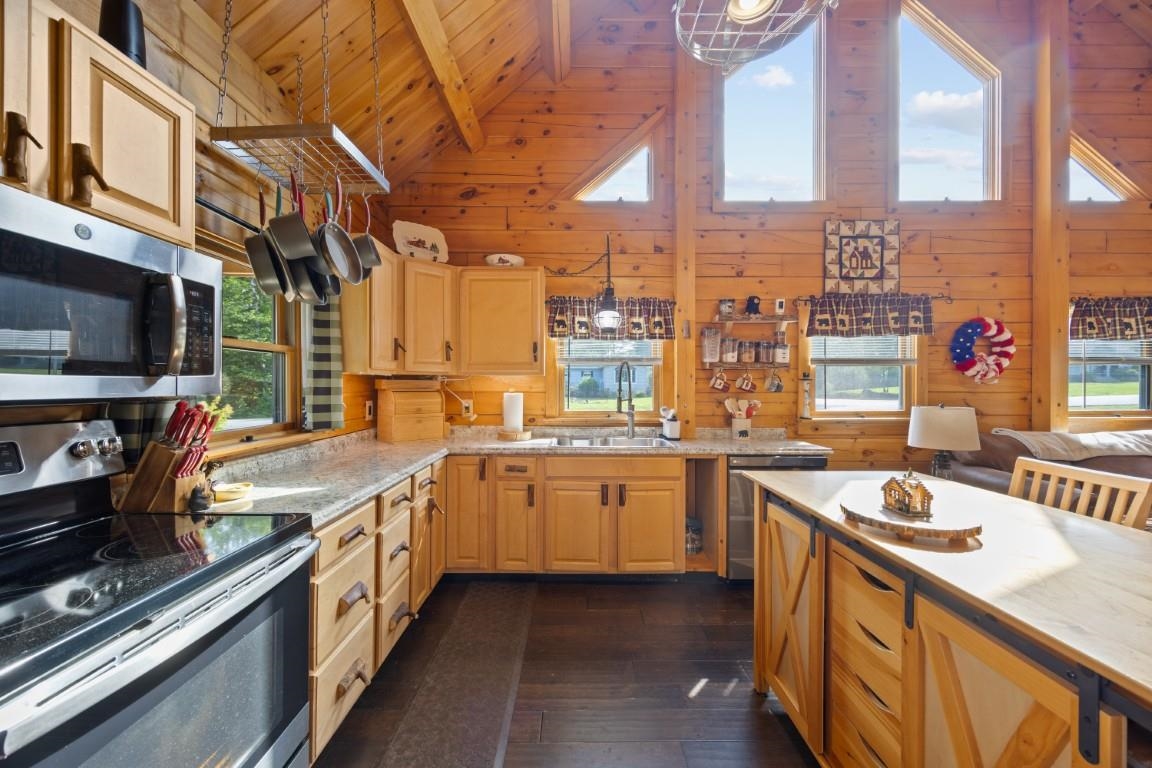 335 Granite Road Ossipee, NH 03864 - Photo 10 of 37