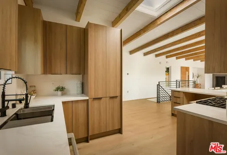 $1,495,000 | 6374 Macal Place, Los Angeles, CA 90068