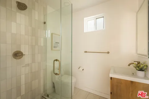 $1,495,000 | 6374 Macal Place, Los Angeles, CA 90068