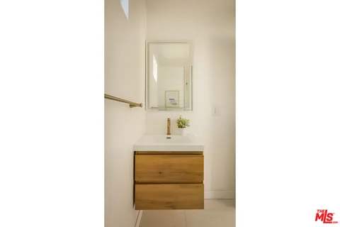 $1,495,000 | 6374 Macal Place, Los Angeles, CA 90068