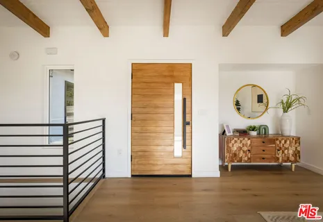 $1,495,000 | 6374 Macal Place, Los Angeles, CA 90068