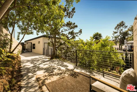 $1,495,000 | 6374 Macal Place, Los Angeles, CA 90068