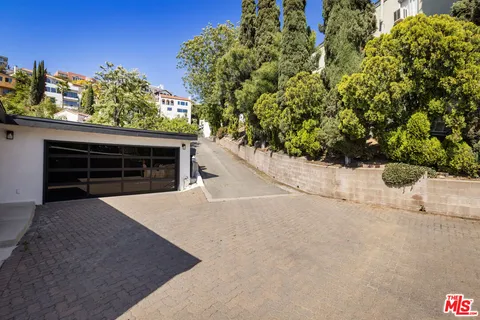 $1,495,000 | 6374 Macal Place, Los Angeles, CA 90068