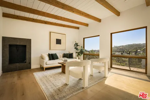 $1,495,000 | 6374 Macal Place, Los Angeles, CA 90068