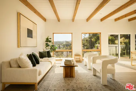 $1,495,000 | 6374 Macal Place, Los Angeles, CA 90068