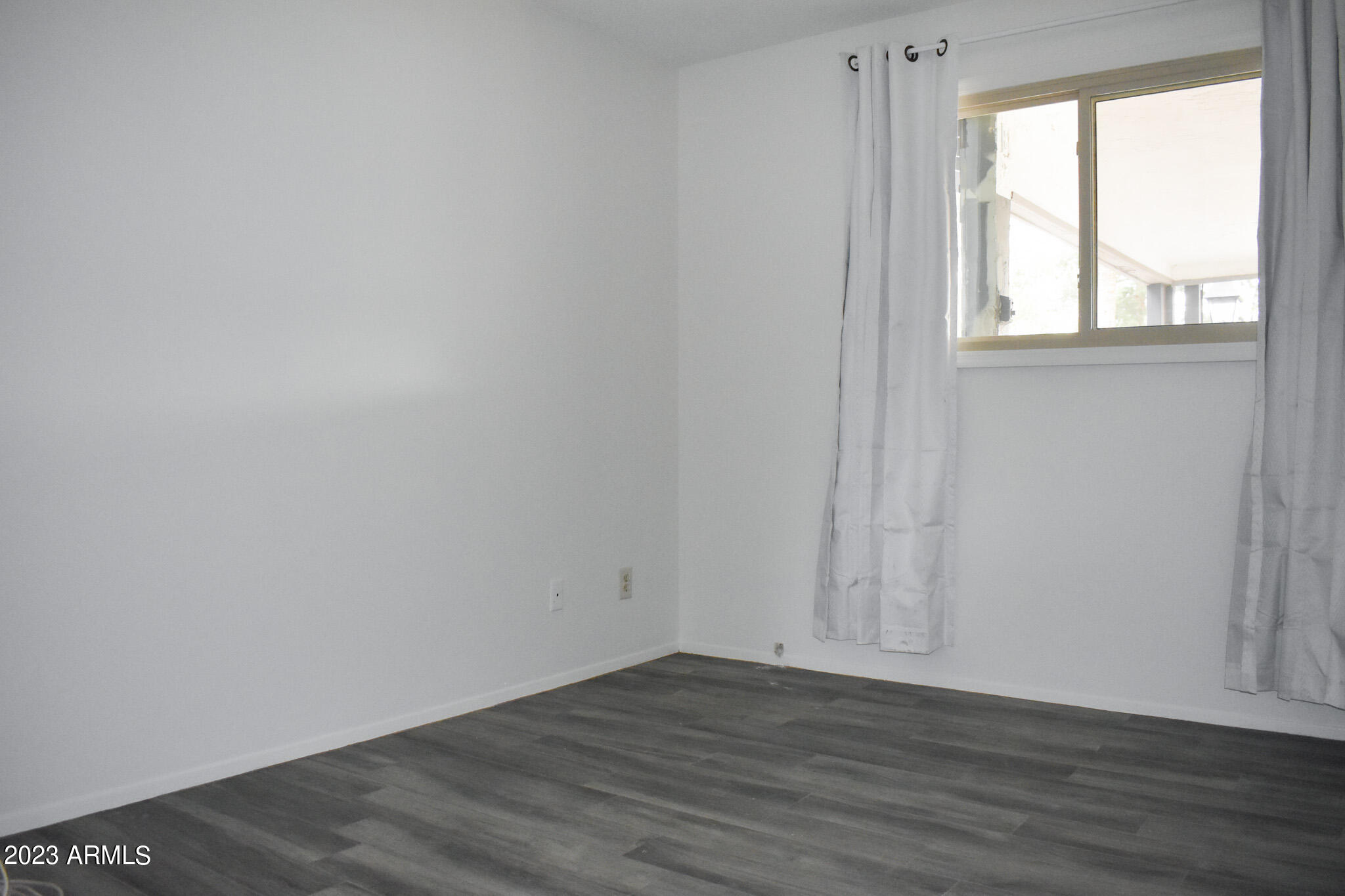 2430 South Newberry Road Tempe, AZ 85282 - Photo 21 of 27 DSC_0862