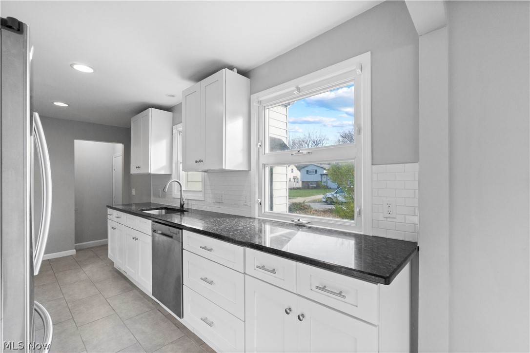 4250 Wilmington Road Cleveland, OH 44121 - Photo 7 of 29 Gallery Image 7