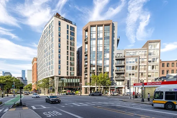 $7,500 | 14 West Broadway, Unit 307, Boston, MA 02127