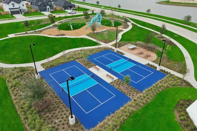 $342,030 | 6918 Bens Landing, Cove, TX 77523