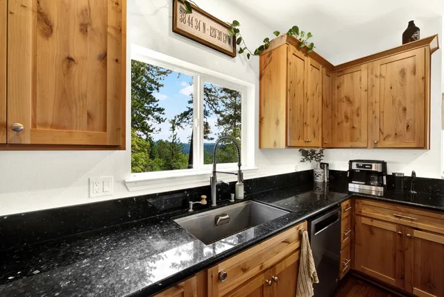 $639,000 | 4560 8 Mile Road, Camino, CA 95709