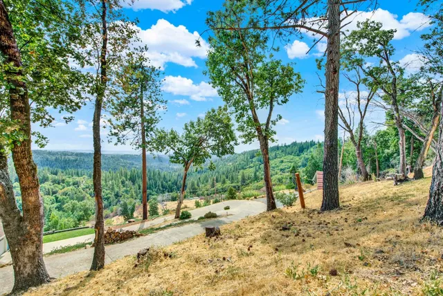 $639,000 | 4560 8 Mile Road, Camino, CA 95709