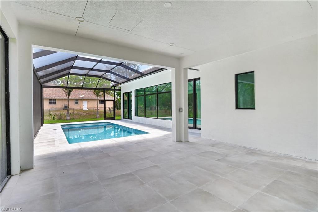 563 15th Street Northwest Naples, FL 34120 - Photo 17 of 22