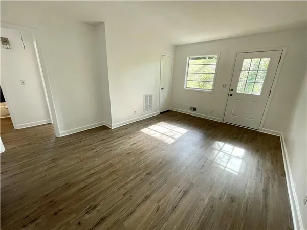 $1,795 | 2908 Skyland Drive Northeast, Brookhaven, GA 30341