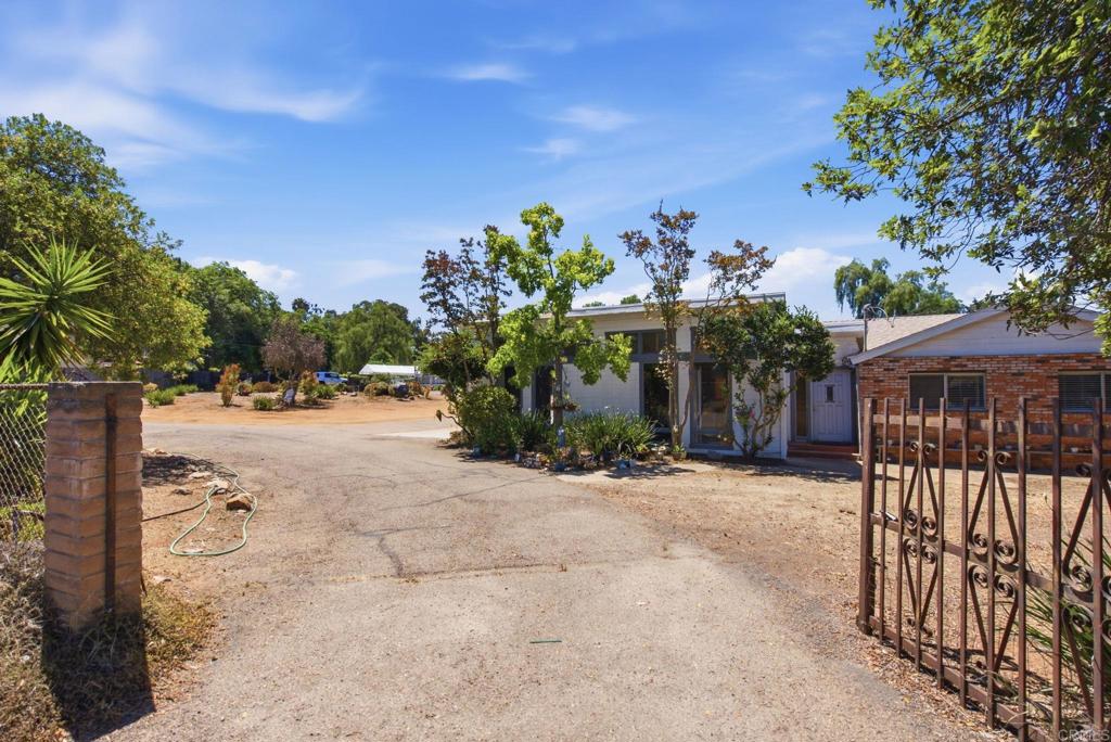 14037 Proctor Valley Road Jamul, CA 91935 - Photo 3 of 34