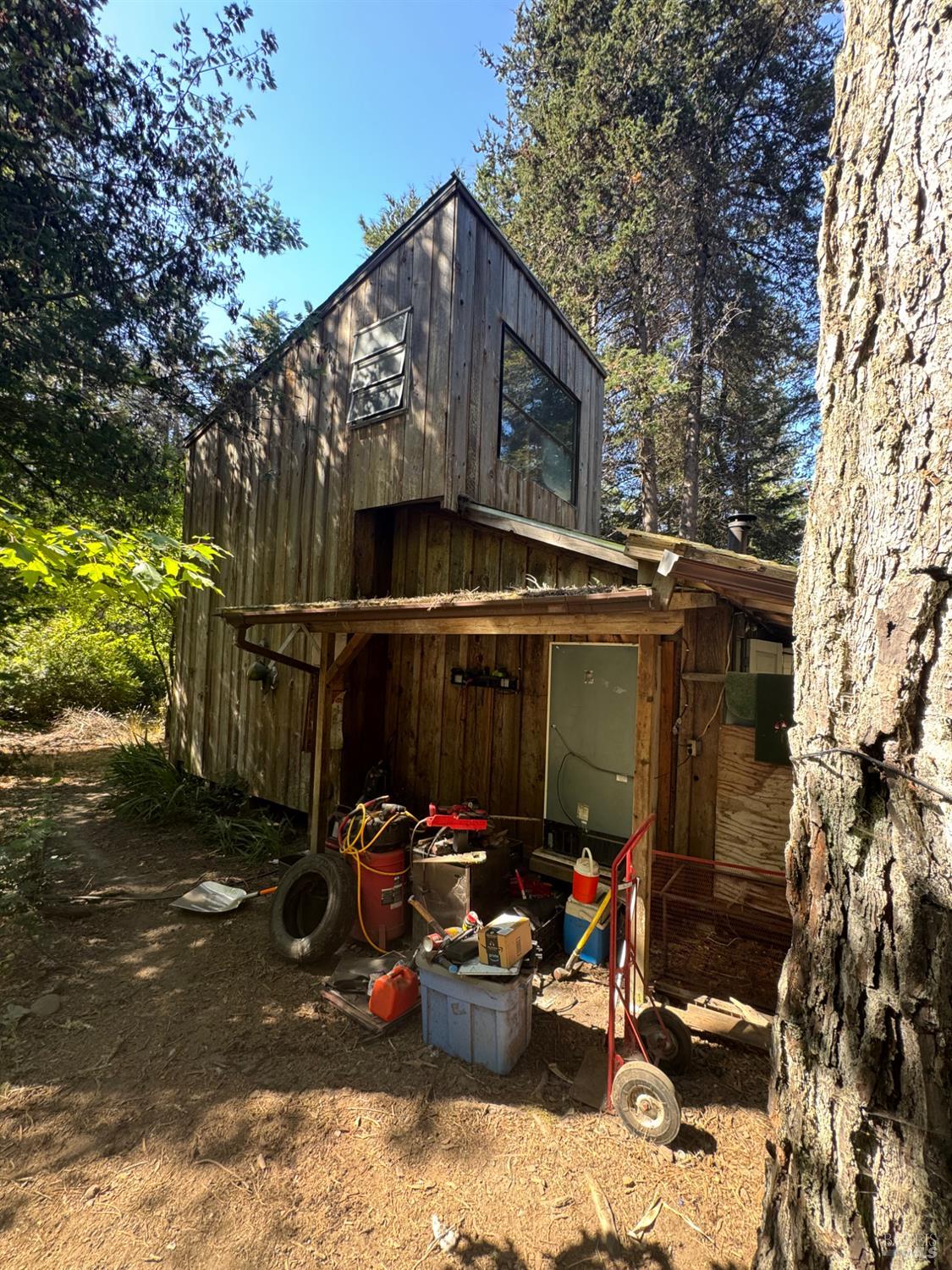 28270 Albion Ridge Road Albion, CA 95410 - Photo 8 of 22 a view of sitting area with furniture and trees