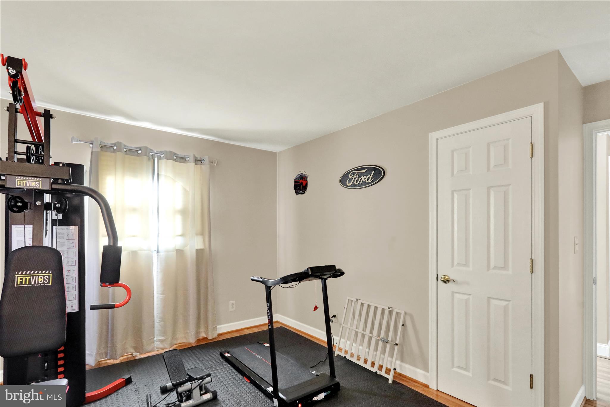 933 Philadelphia Avenue Reading, PA 19607 - Photo 21 of 34 a view of a livingroom with a staircase