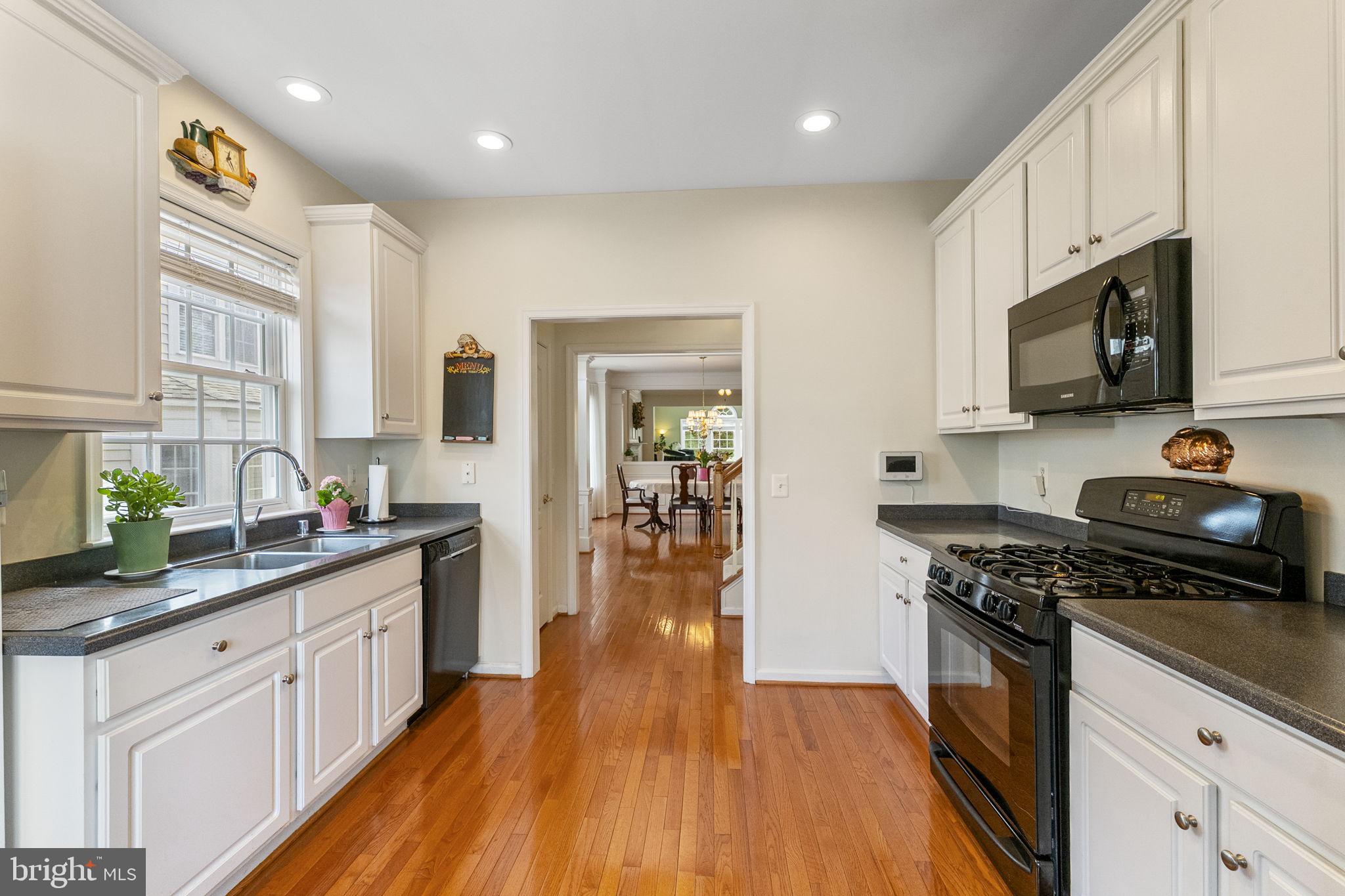8245 Academy Road, Unit 42 Ellicott City, MD 21043 - Photo 5 of 48 Kitchen with updated appliances