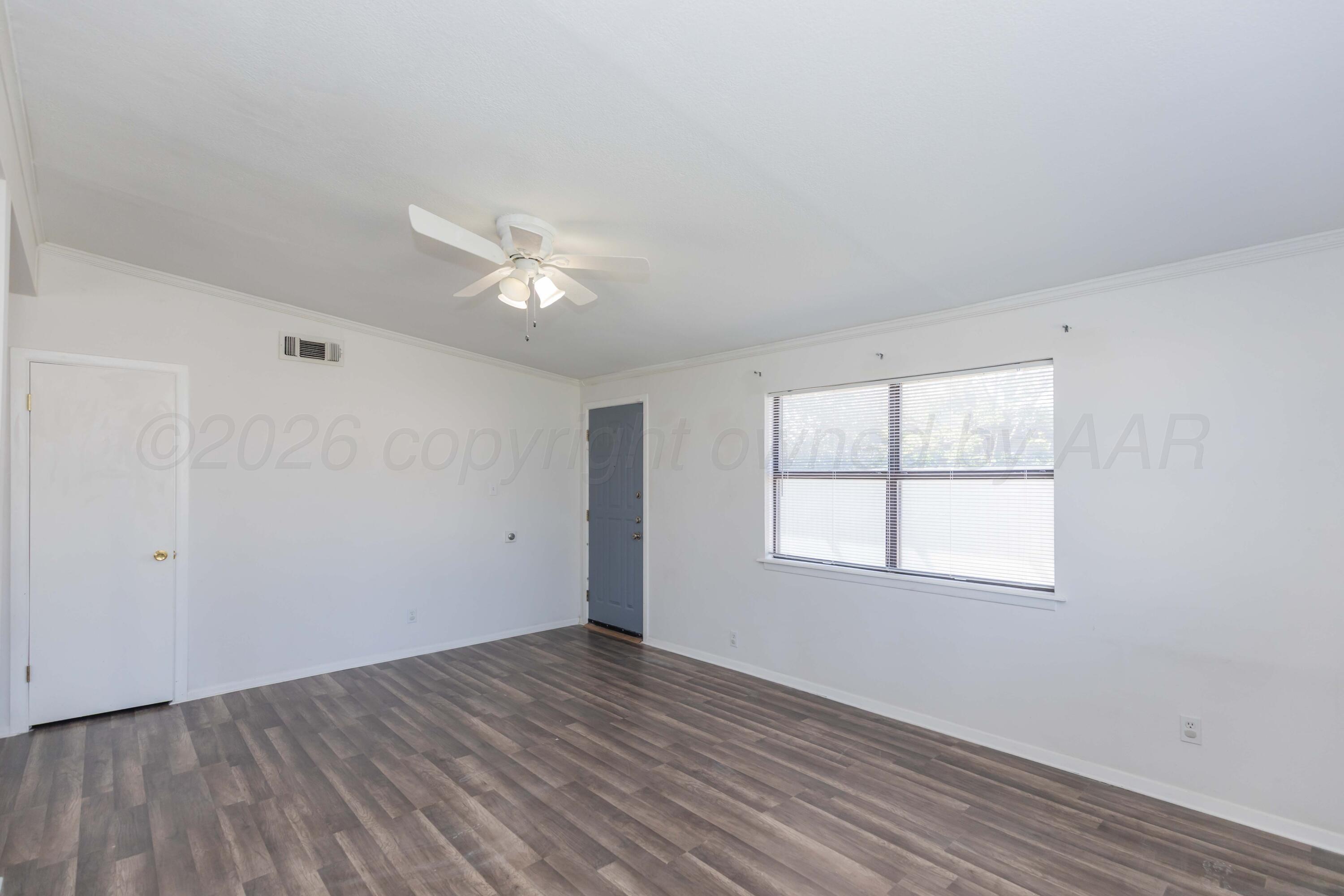 4419 South Ong Street Amarillo, TX 79110 - Photo 10 of 28 LIVING ROOM VIEW 1