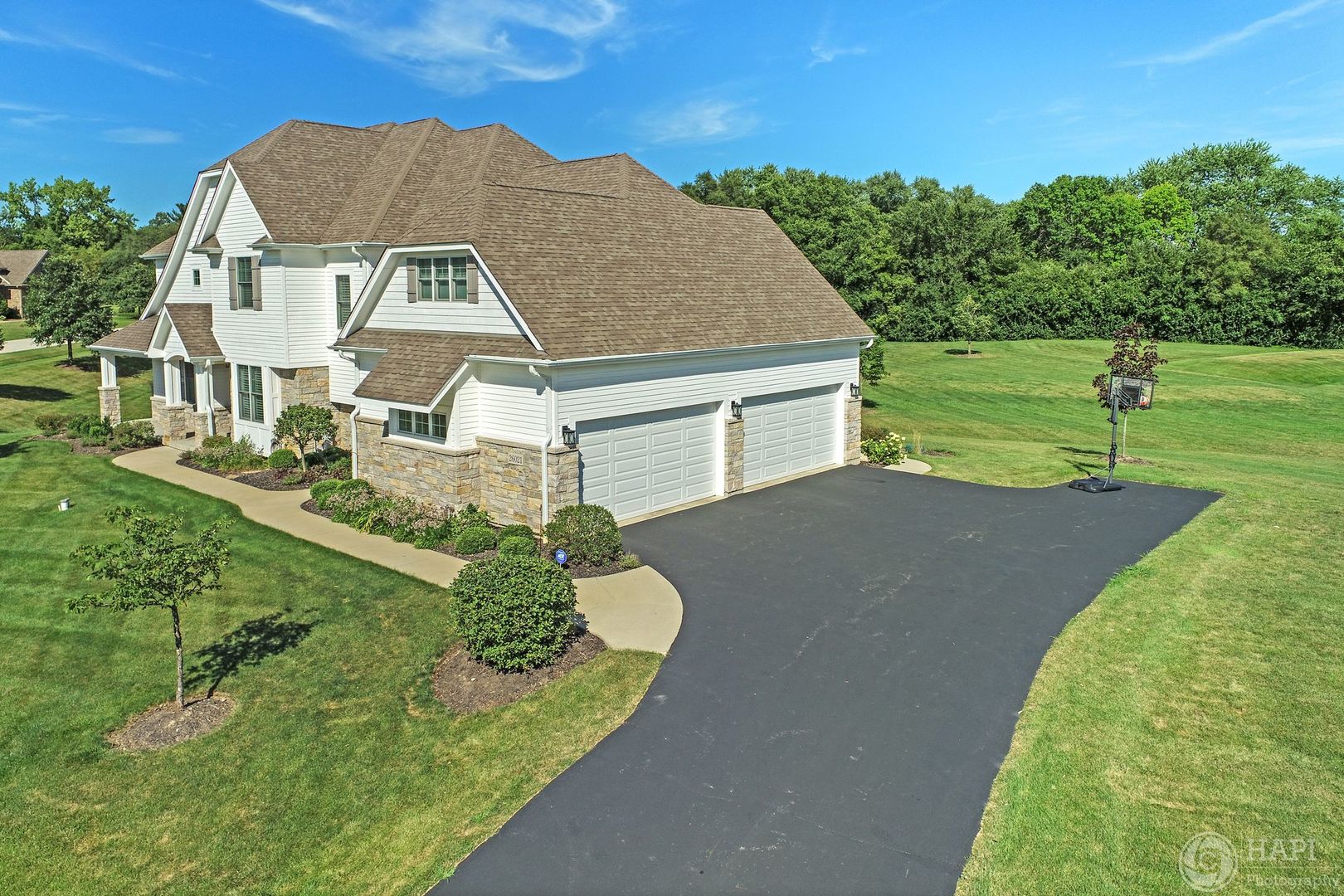 26021 West Sunset Road Barrington, IL 60010 - Photo 38 of 39 an aerial view of a house