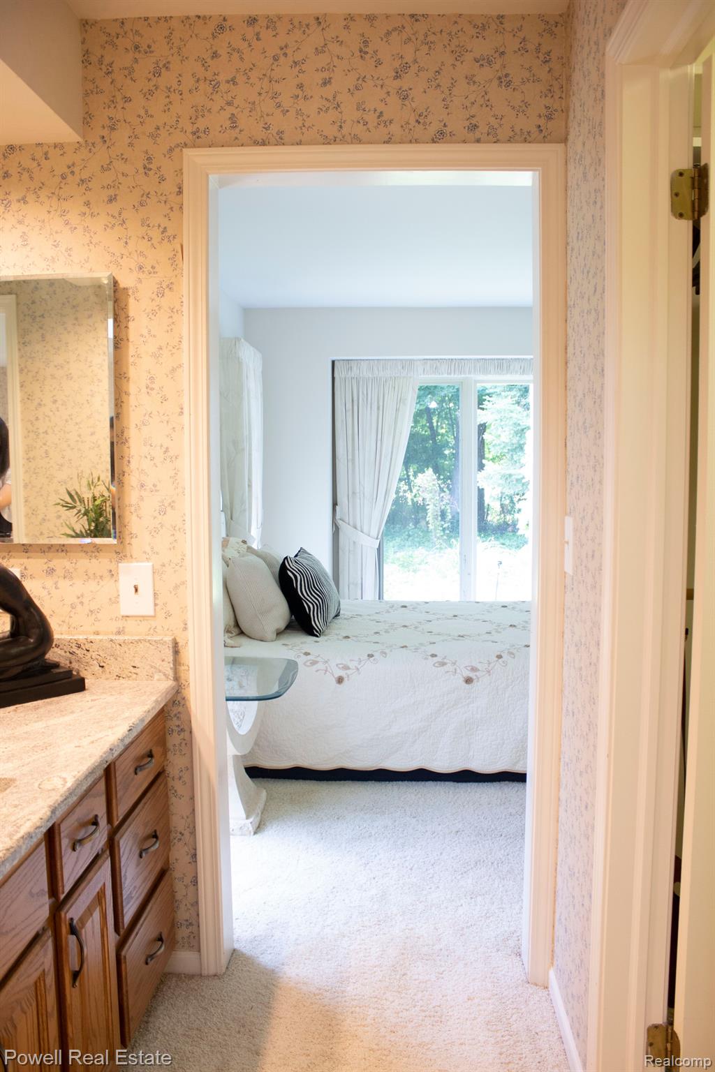 20027 Wayne Road Livonia, MI 48152 - Photo 12 of 40 Master bedroom from another view
