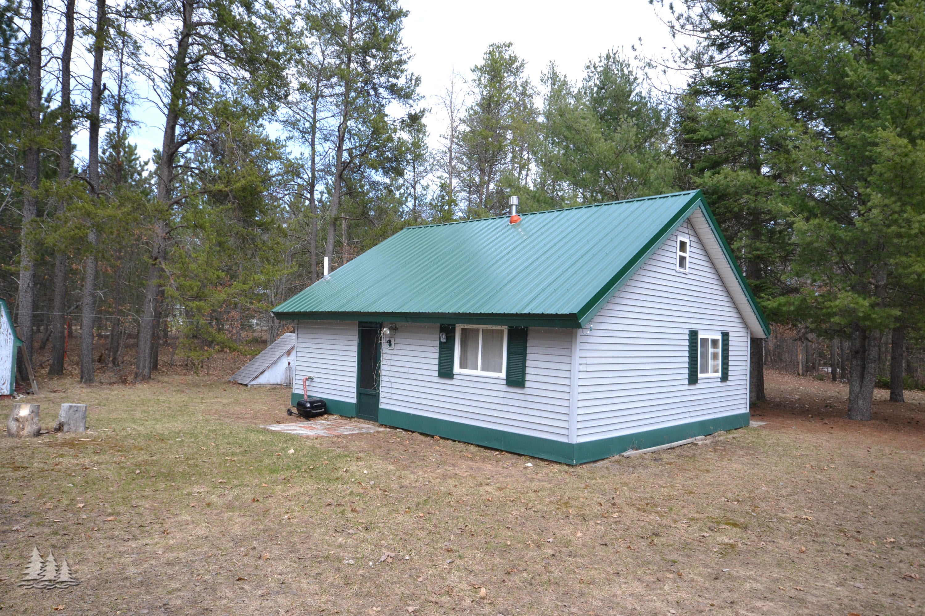 4890 Buttles Road Lewiston, MI 49756 - Photo 2 of 19 Gallery Image 2