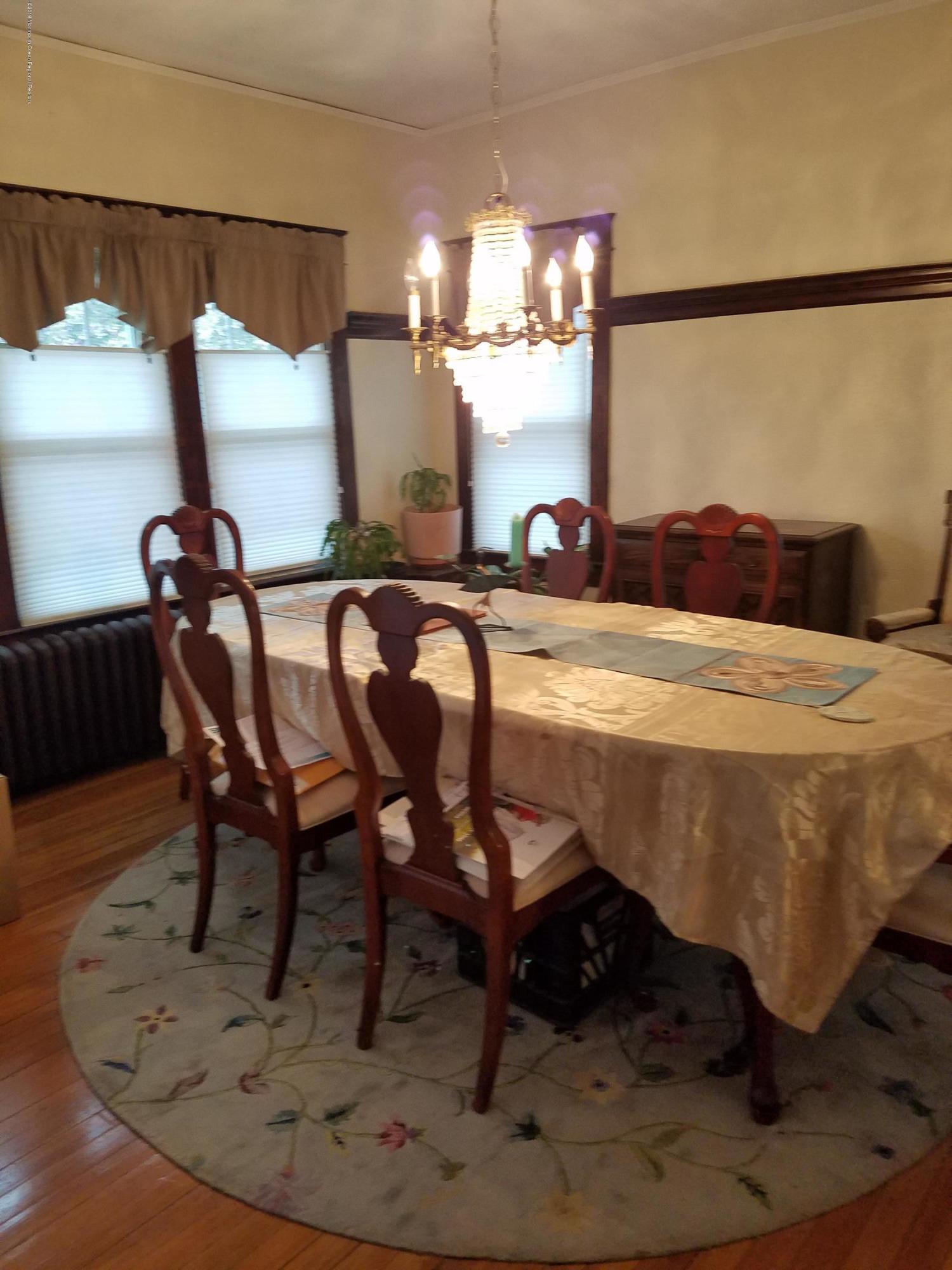 79 Rector Place Red Bank, NJ 07701 - Photo 11 of 42 DR table