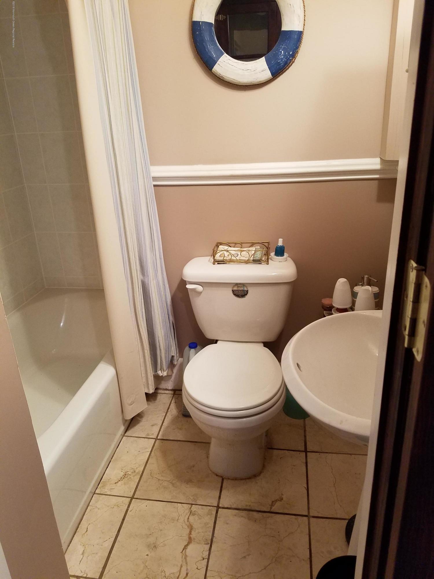 79 Rector Place Red Bank, NJ 07701 - Photo 18 of 42 bath full off kitchen