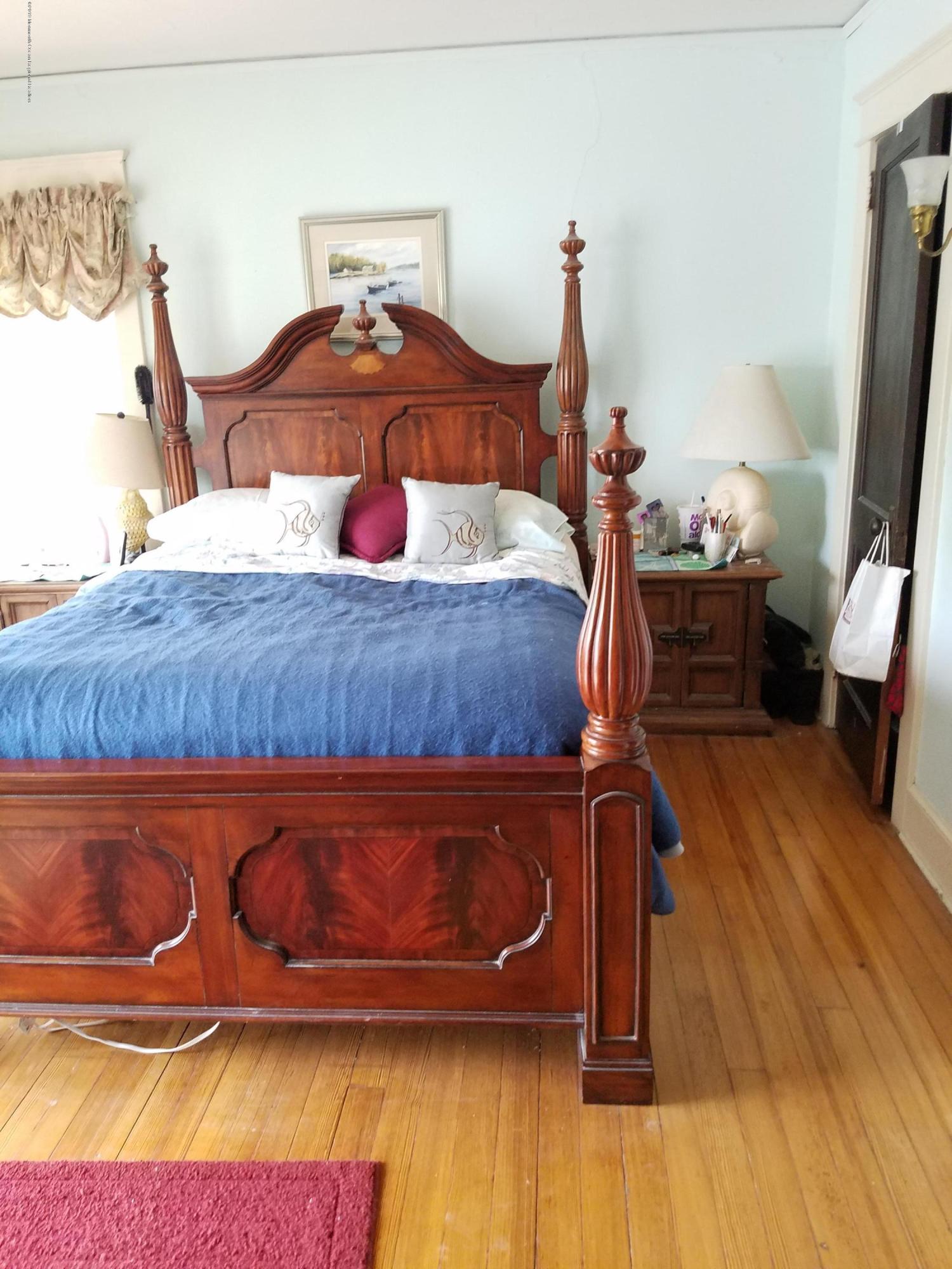 79 Rector Place Red Bank, NJ 07701 - Photo 22 of 42 MBR bed