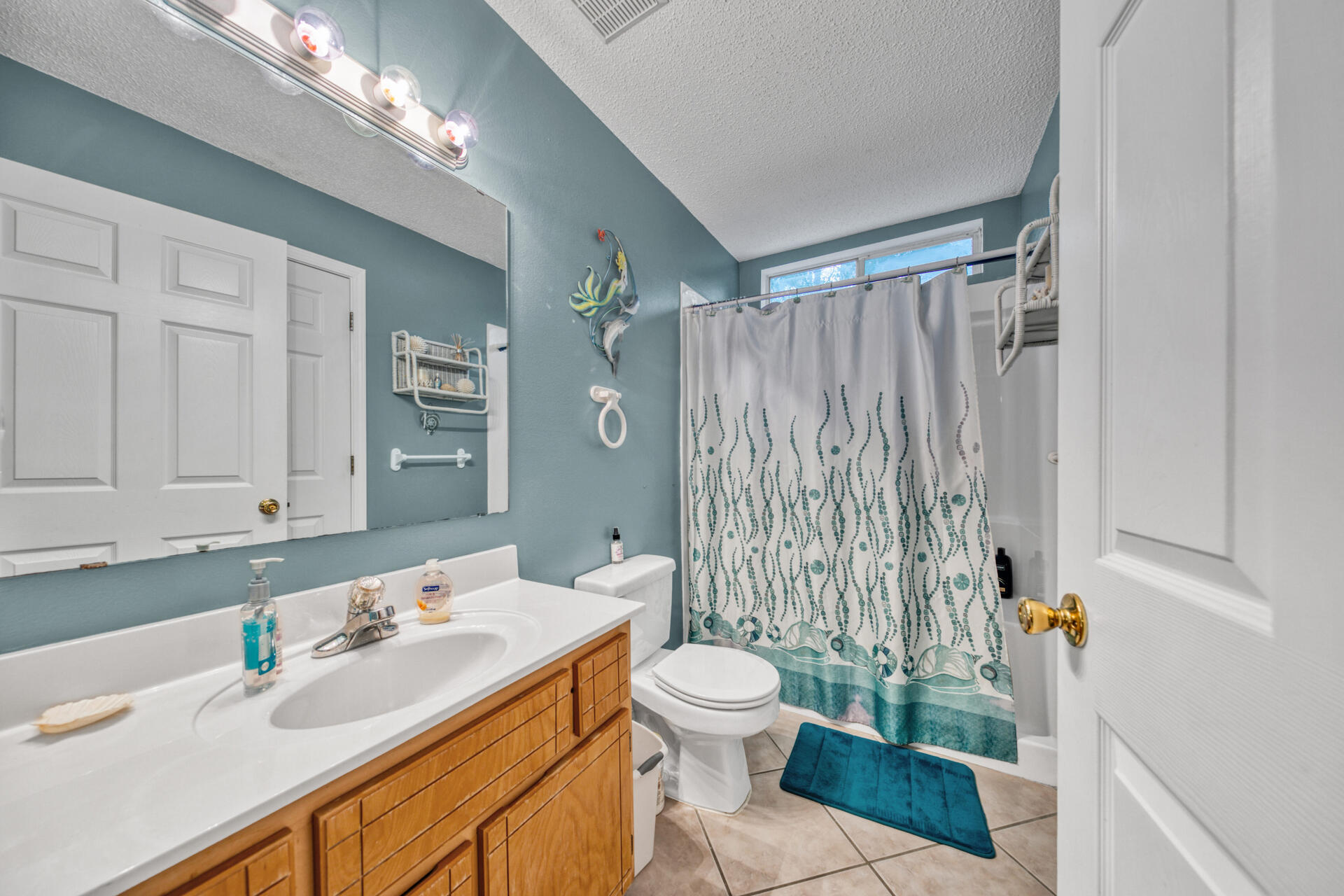 264 Vía Largo Santa Rosa Beach, FL 32459 - Photo 14 of 18 Bath