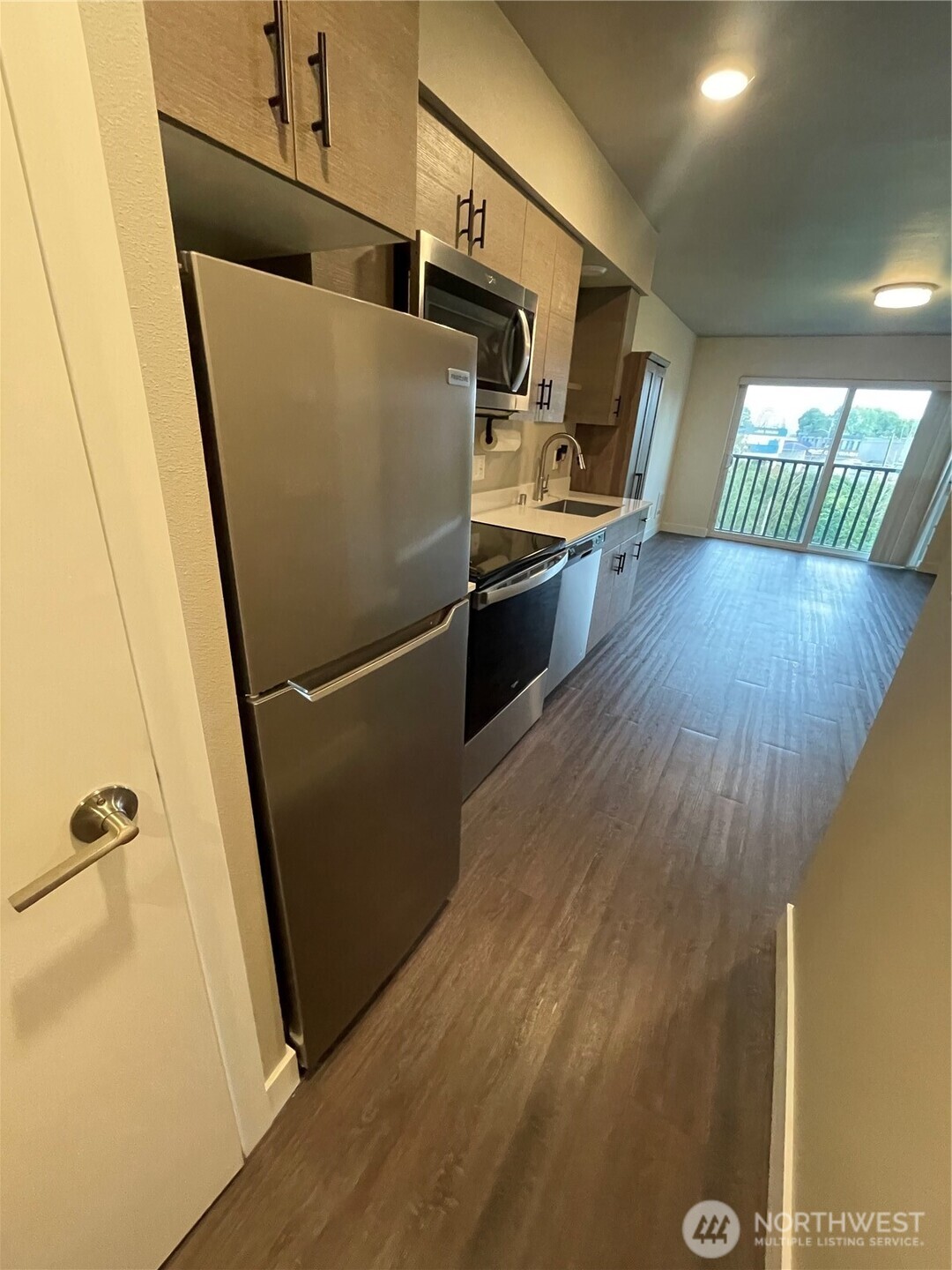 1882 Front Street, Unit 306 Lynden, WA 98264 - Photo 4 of 13