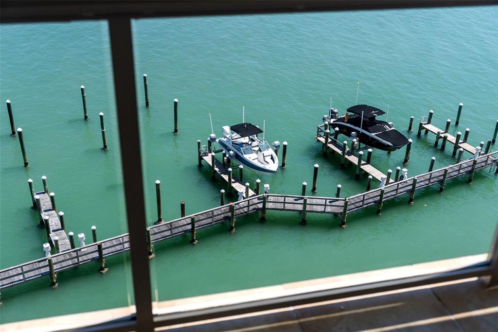 464 Golden Gate Point, Unit 703 Sarasota, FL 34236 - Photo 40 of 88