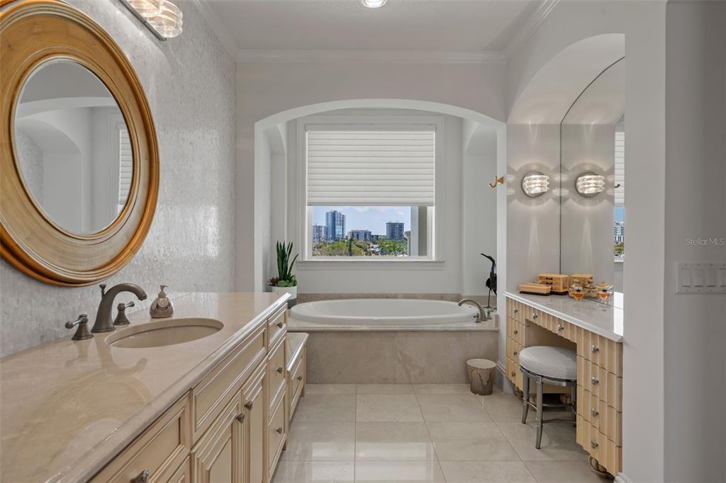 464 Golden Gate Point, Unit 703 Sarasota, FL 34236 - Photo 49 of 88