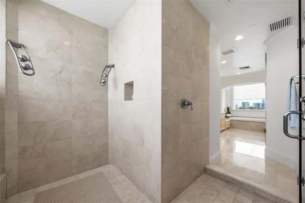 $3,995,000 | 464 Golden Gate Point, Unit 703, Sarasota, FL 34236