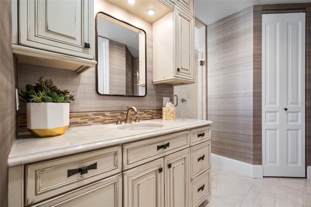 464 Golden Gate Point, Unit 703 Sarasota, FL 34236 - Photo 58 of 88