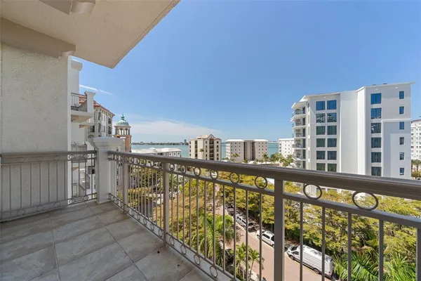 $3,995,000 | 464 Golden Gate Point, Unit 703, Sarasota, FL 34236