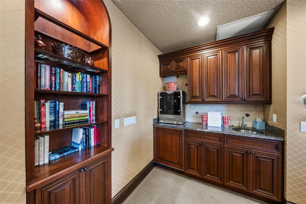 464 Golden Gate Point, Unit 703 Sarasota, FL 34236 - Photo 81 of 88