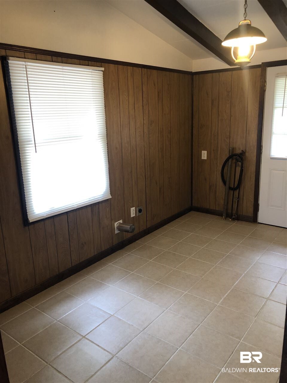 4054 Pringle Drive Mobile, AL 36618 - Photo 3 of 12
