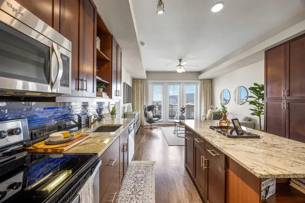 $1,706 | 3201 Esperanza Crossing, Unit 309, Austin, TX 78758
