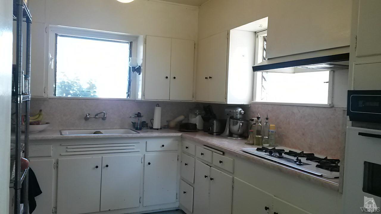 641 West Roderick Avenue Oxnard, CA 93030 - Photo 2 of 13 Additional Photo