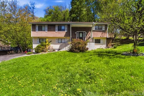 $1,050,000 | 40 Donald Drive, Hastings-on-Hudson, NY 10706