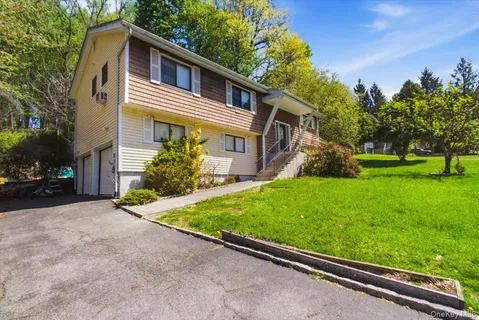 $1,050,000 | 40 Donald Drive, Hastings-on-Hudson, NY 10706